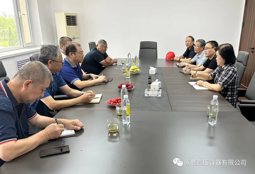 河北燕興機械有限公司董事長到涿鹿高壓容器進行實地參觀考察！